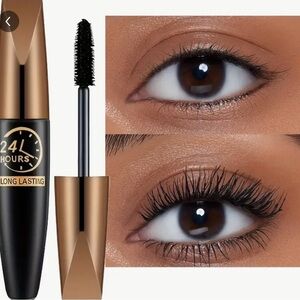 🦋 Long Lasting Black Mascara